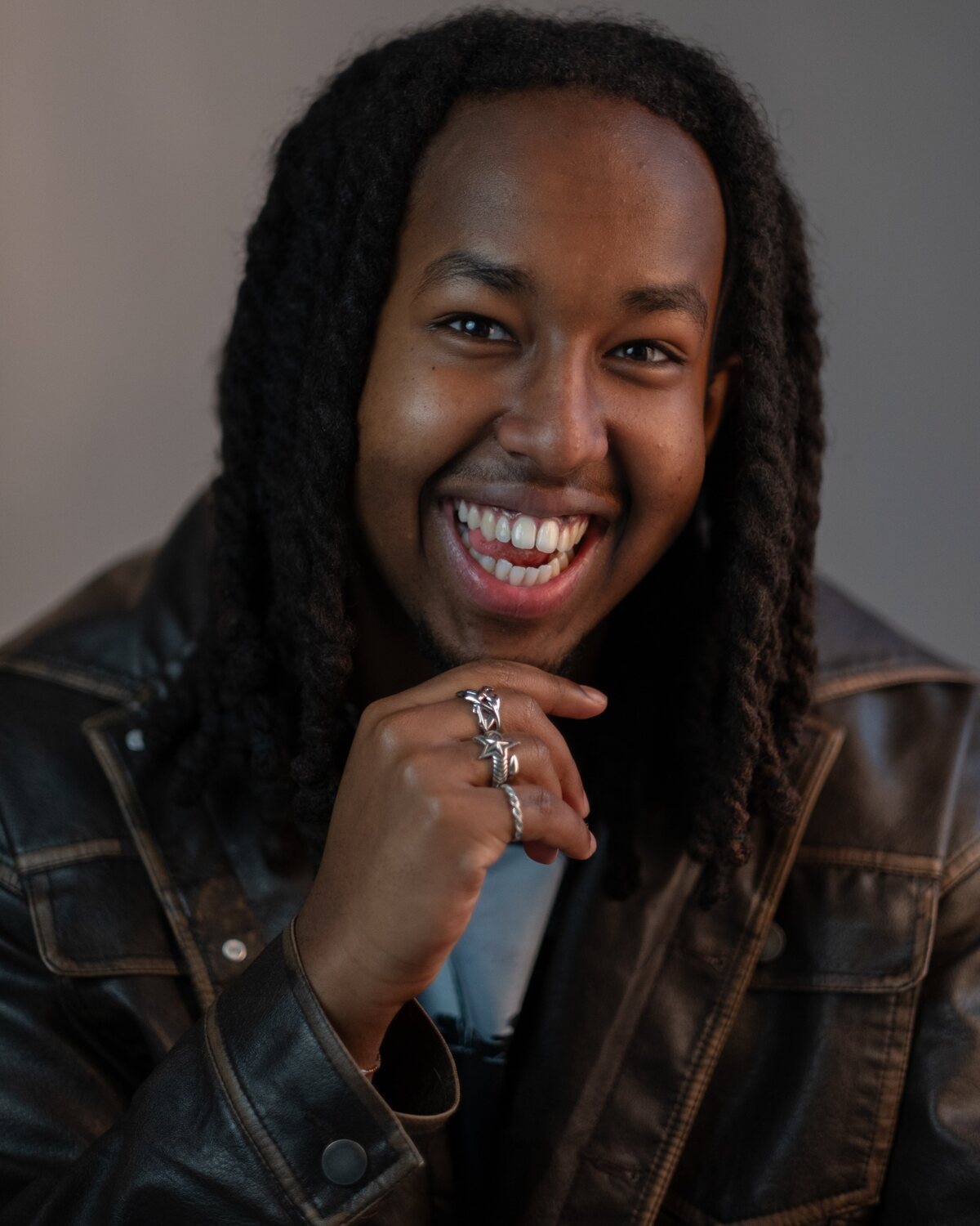 Headshot of Mohamud Jibril photographed by Ash Matthews